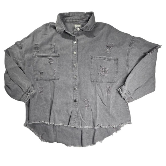 POL Gray Distressed Jean Jacket Shirt Pockets Raw Hem Women's Size M Shacket - Picture 1 of 6